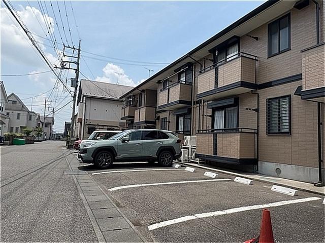 ロイヤルガーデン（203） 駐車場