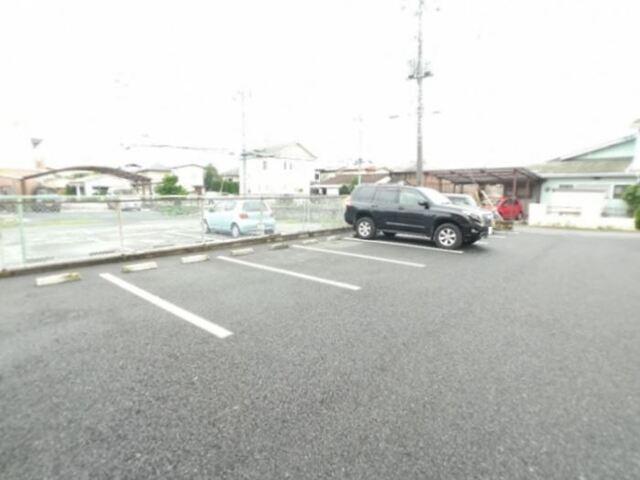 シャルマン（201） 駐車場