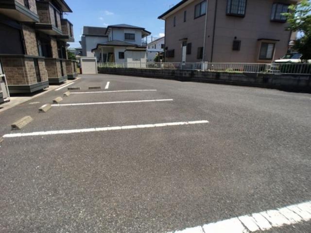 メルベーユ　Ａ（103） 駐車場