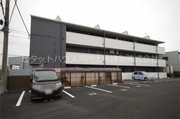 Sophia East（107） 駐車場