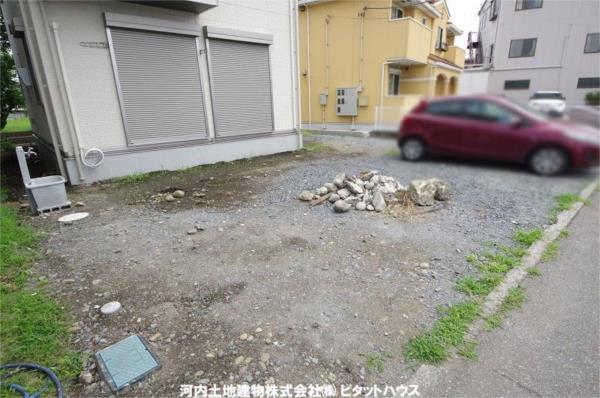 カームリィハウス（1） 駐車場