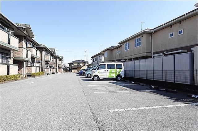 レグルス　Ｃ（203） 駐車場