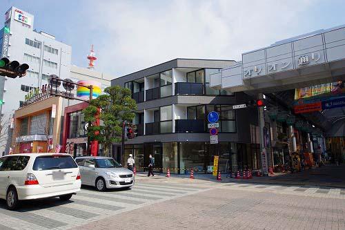 トライスタービル