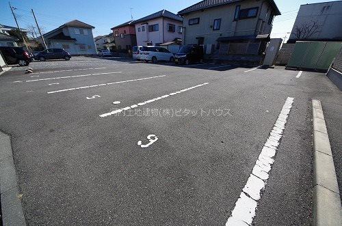 グリーンハイツ 駐車場