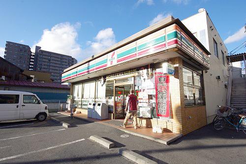 ｾﾌﾞﾝｲﾚﾌﾞﾝ 宇都宮小幡店：198m