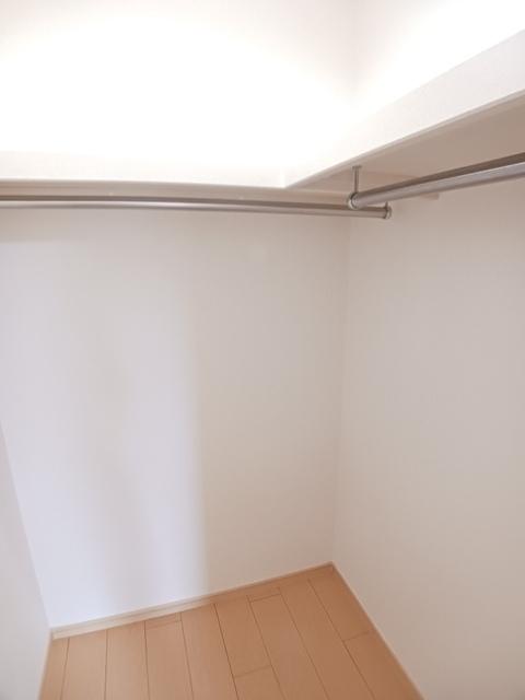 プレジェーネ　一津屋（106） 収納