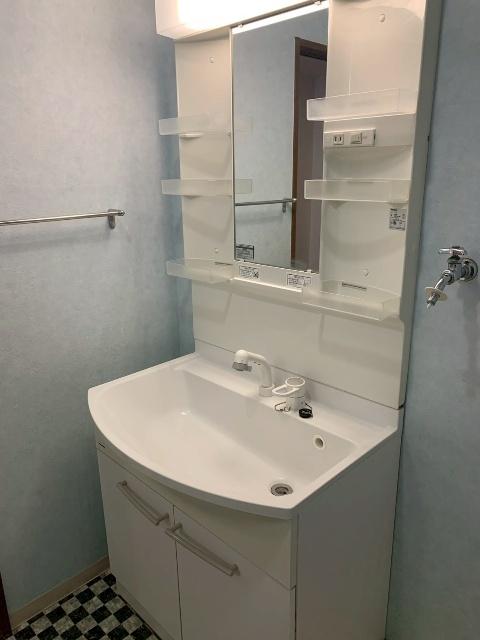 apartment 沢良宜西３丁目