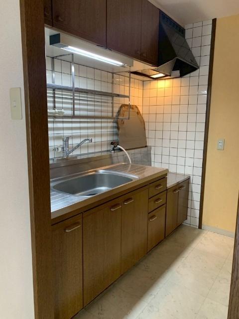 apartment 沢良宜西３丁目