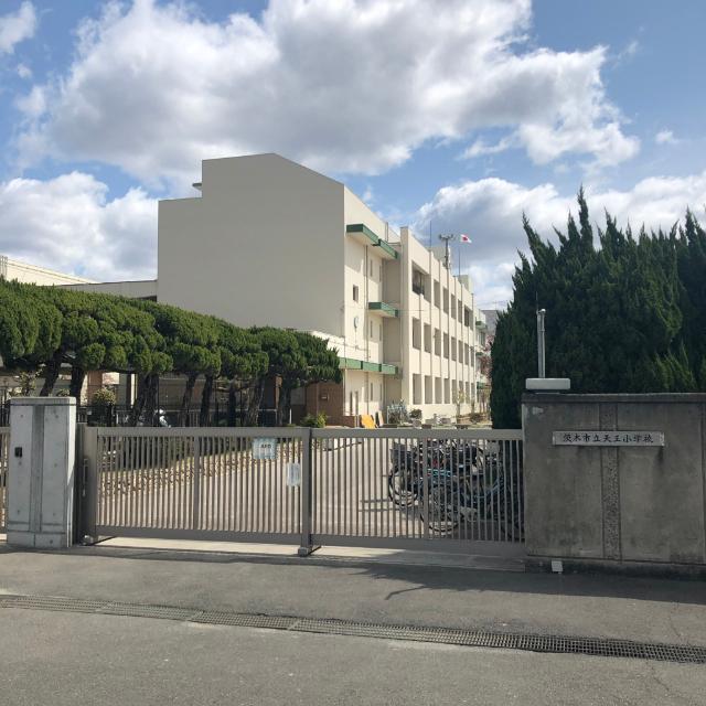 apartment 沢良宜西３丁目