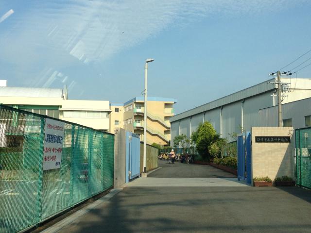 摂津市立第四中学校：587m