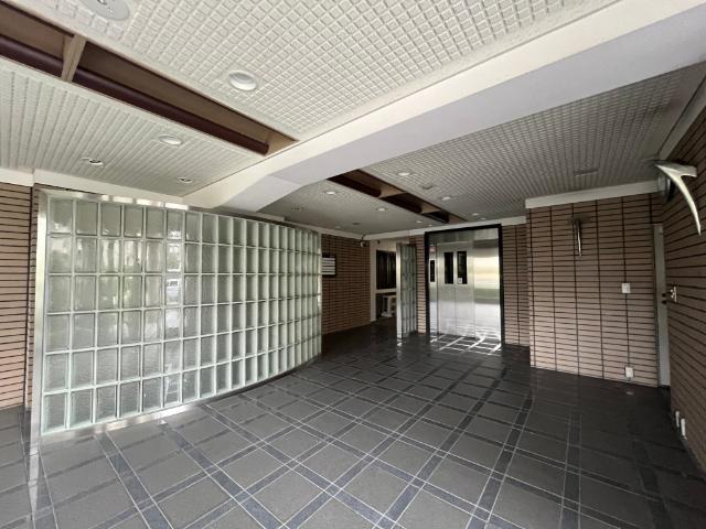 apartment 沢良宜西