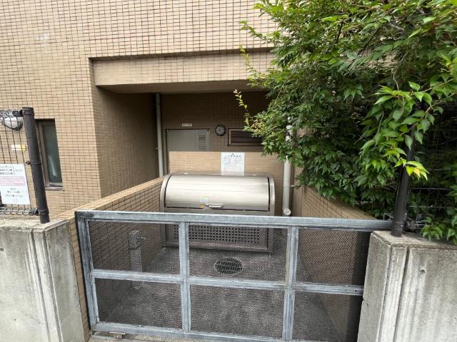 apartment 沢良宜西