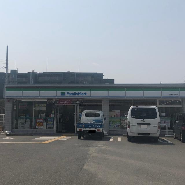 ファミリーマート茨木小川町店：513m