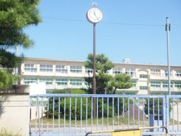 岡崎市立竜海中学校：115m