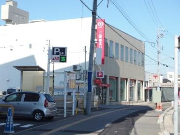 三菱東京UFJ銀行　岡崎駅前支店：207m