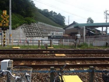 名電山中駅〈名鉄名古屋本線〉：166m