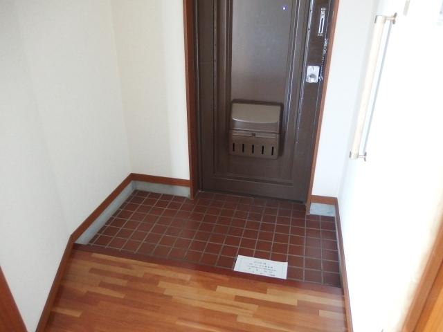 ハイツ柿田（203） 玄関