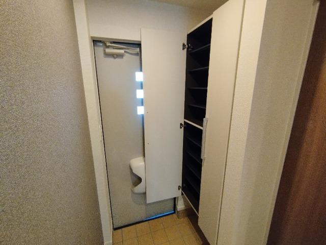 レスポワール　ドゥ　シュド（101） 玄関