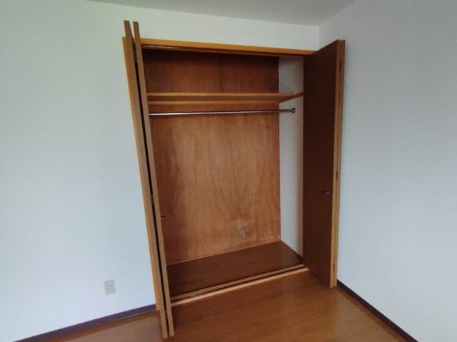 ディアコート井内（402） 収納