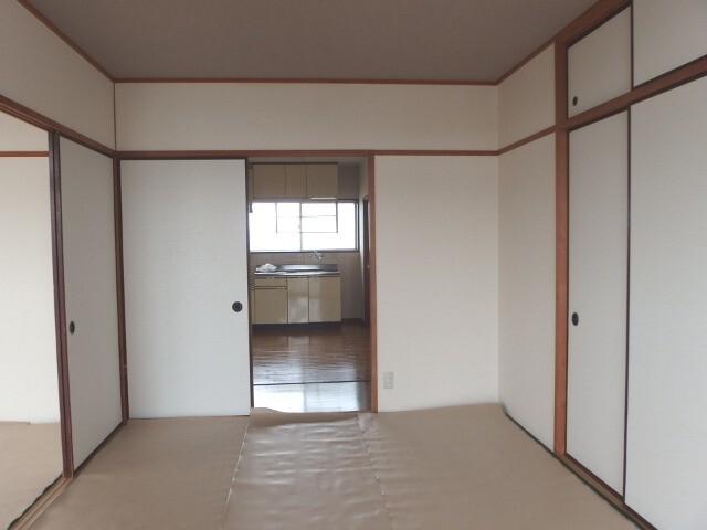リバーストーン（東大友町）（303） リビング