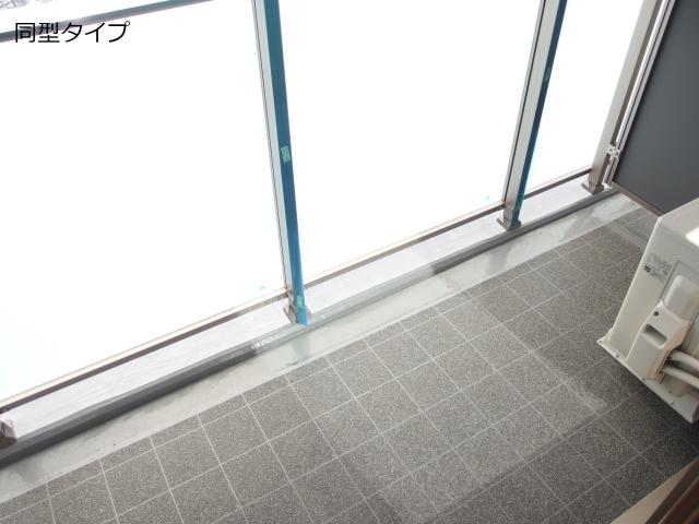 ウイングコート深沢（402） バルコニー
