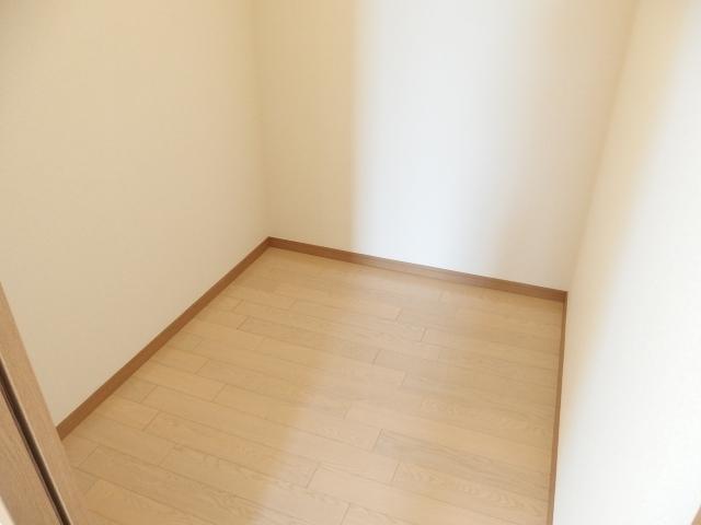 PASTORAL岡崎柱（111） 収納