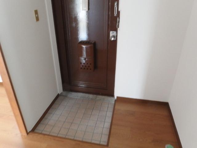 エクセレントハイツＡ（301） 玄関