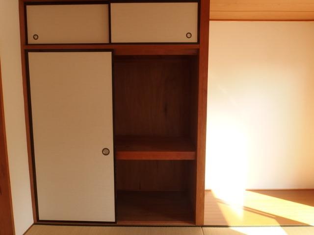 エクセレントハイツＡ（301） 収納