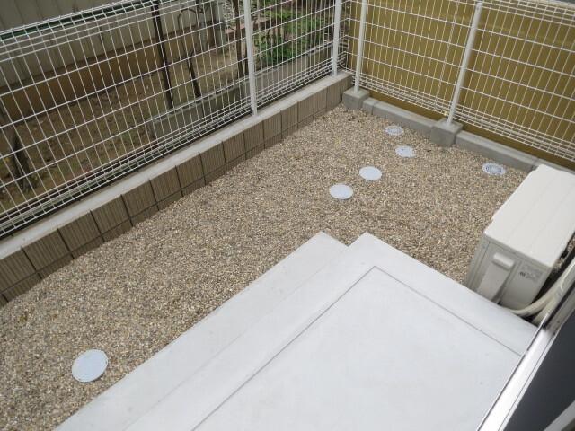シャンツェ未来（101） 庭