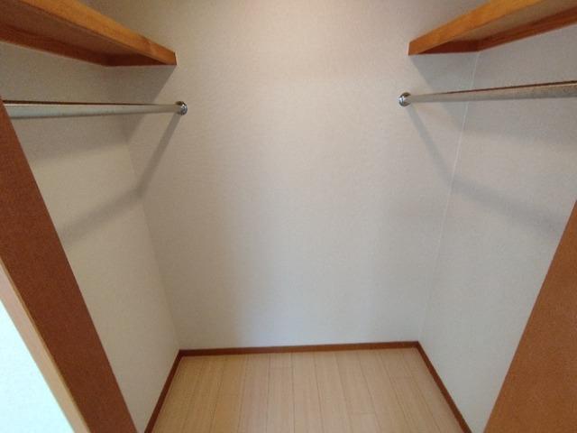 カーサ占部（うらべ）（105） 収納