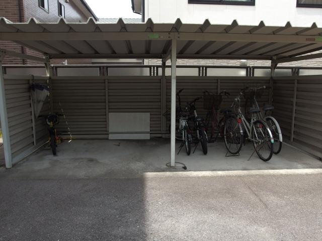 ロイヤルハウス上地（B-1） 部屋画像