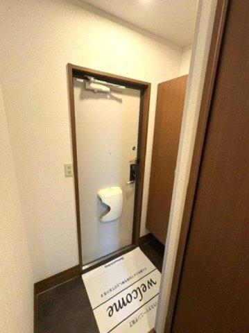 ネオハイツみゆきⅡ（105） 玄関