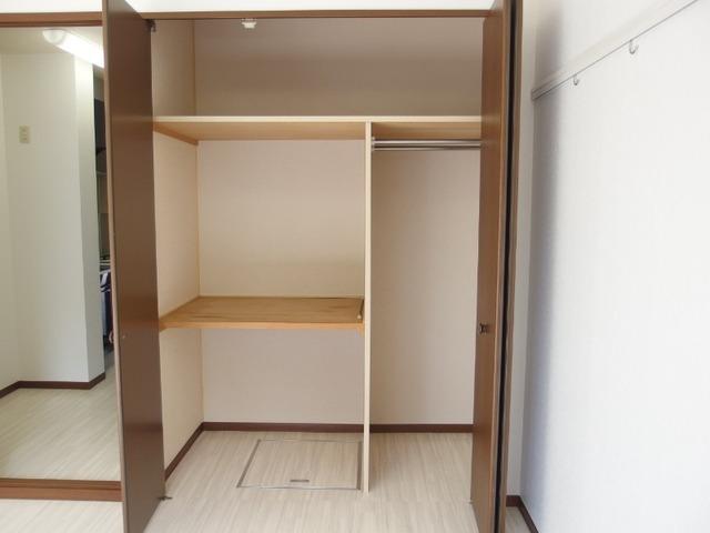 ルミエールＡ（洞）（105） 収納