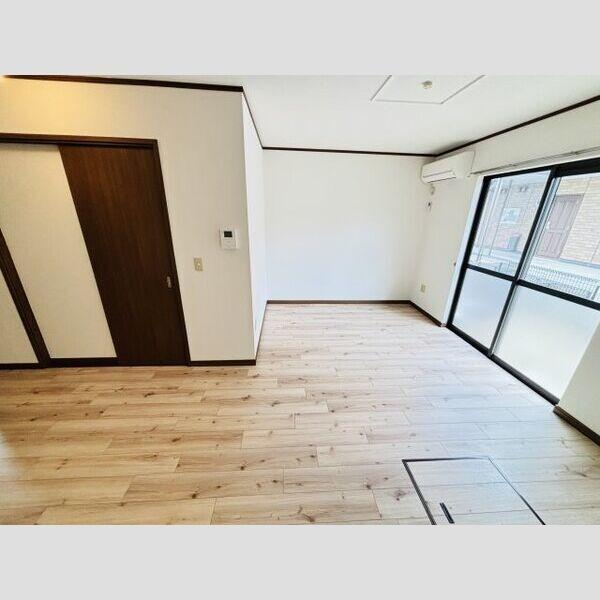 ｂｌｏｏｍｃｏｕｒｔ（101） 部屋画像