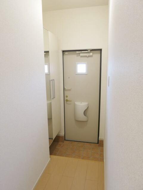グラース渡（101） 玄関