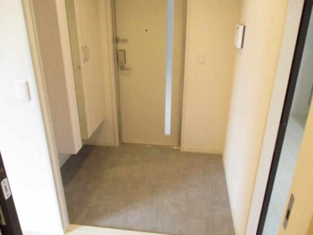 D-room上地　B棟（202） 玄関