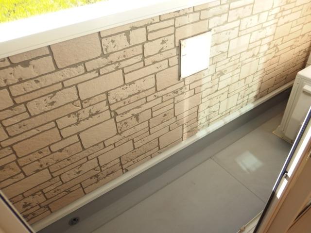 ヴァーサ大和（101） 庭