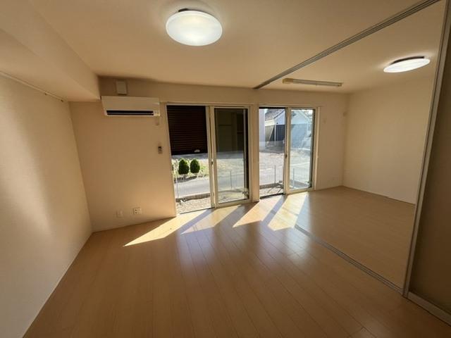Ｄ−ＳＱＵＡＲＥ（105） リビング