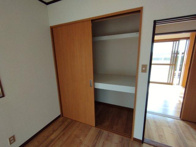 ハイツ浅井（上六名）（1A） 収納