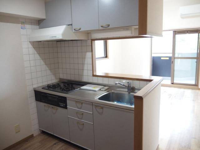 天神山マンションⅡ号館（210） キッチン
