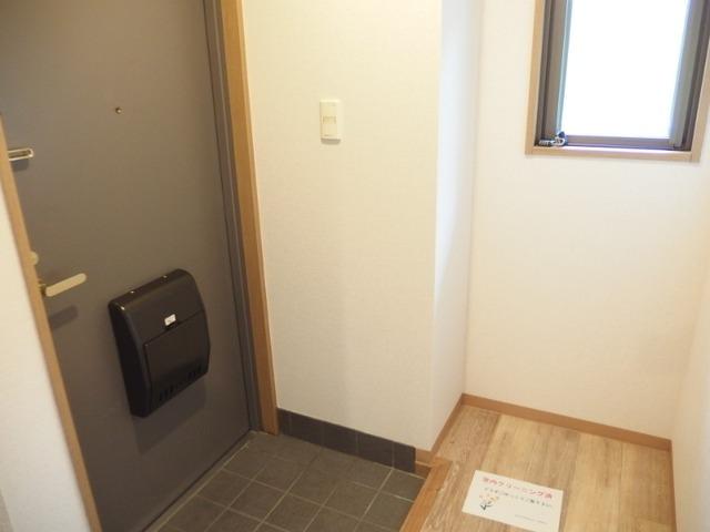 天神山マンションⅡ号館（210） 玄関