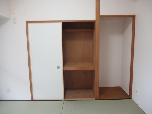 天神山マンションⅡ号館（210） 収納