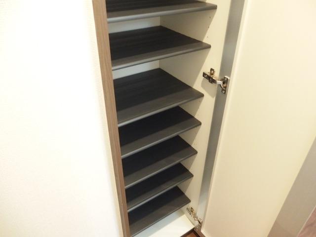 アムール・パセオ（102） 収納