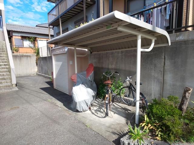 レスポワール太田（203） 駐車場