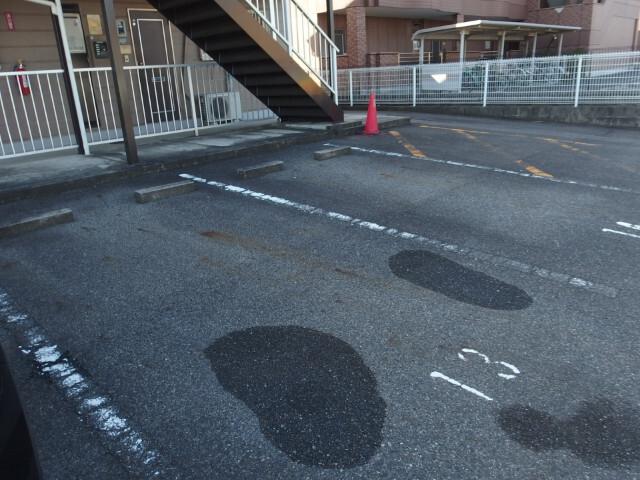 Surplus Two OHTA（103） 駐車場