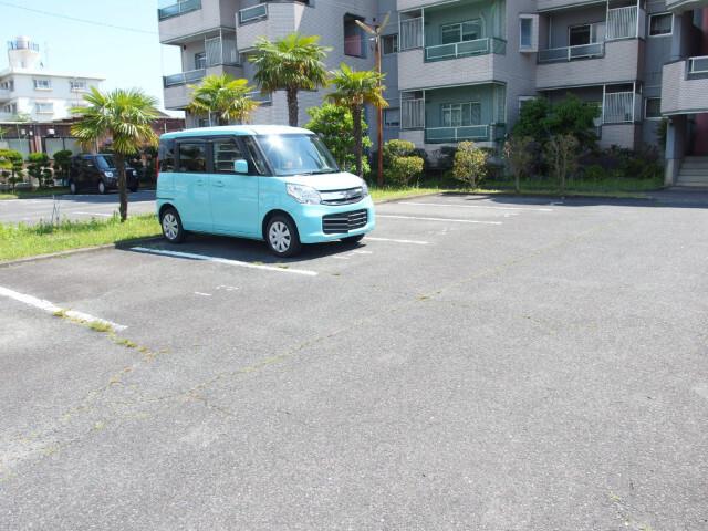 ヴィラ８８（2-B） 駐車場