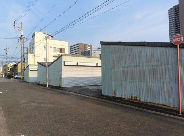 大林寺ガレージ（1） 駐車場