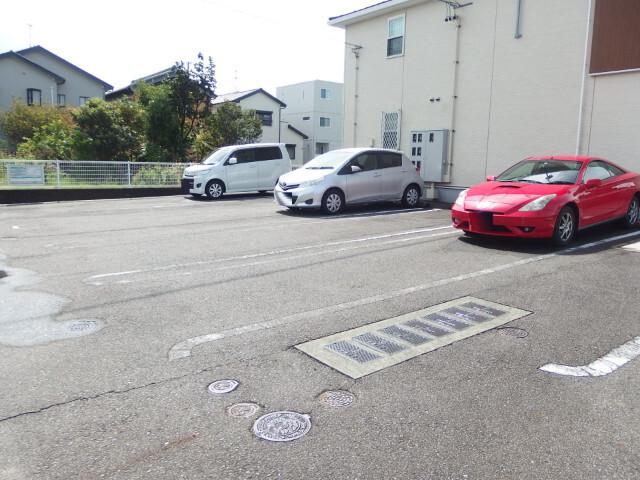 パステルＫ（102） 駐車場