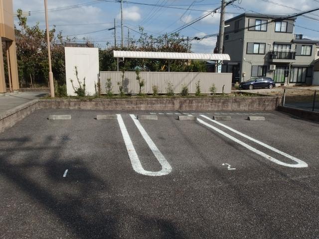 アーバンレジデンス（202） 駐車場