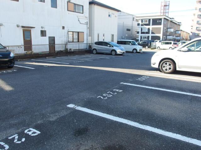 セジュール白峯Ｂ（203） 駐車場